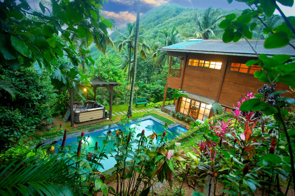 Ama Stays & Trails Heliconia Villa, Wayanad 3/27