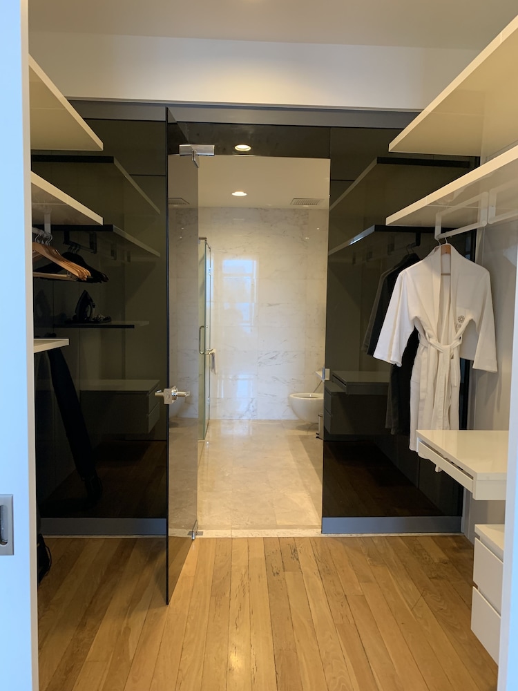 Platinum Service Suite at The Face 22/68