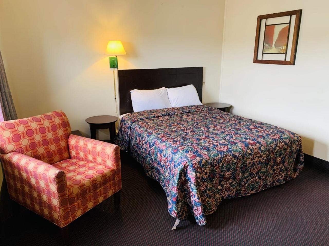 Express Inn 7/17