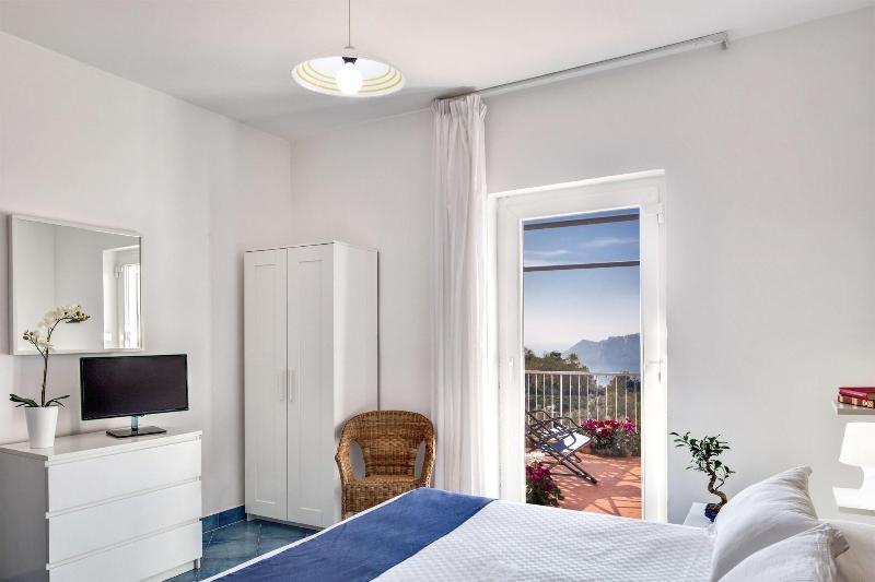 1 Bedroom, Courtyard View