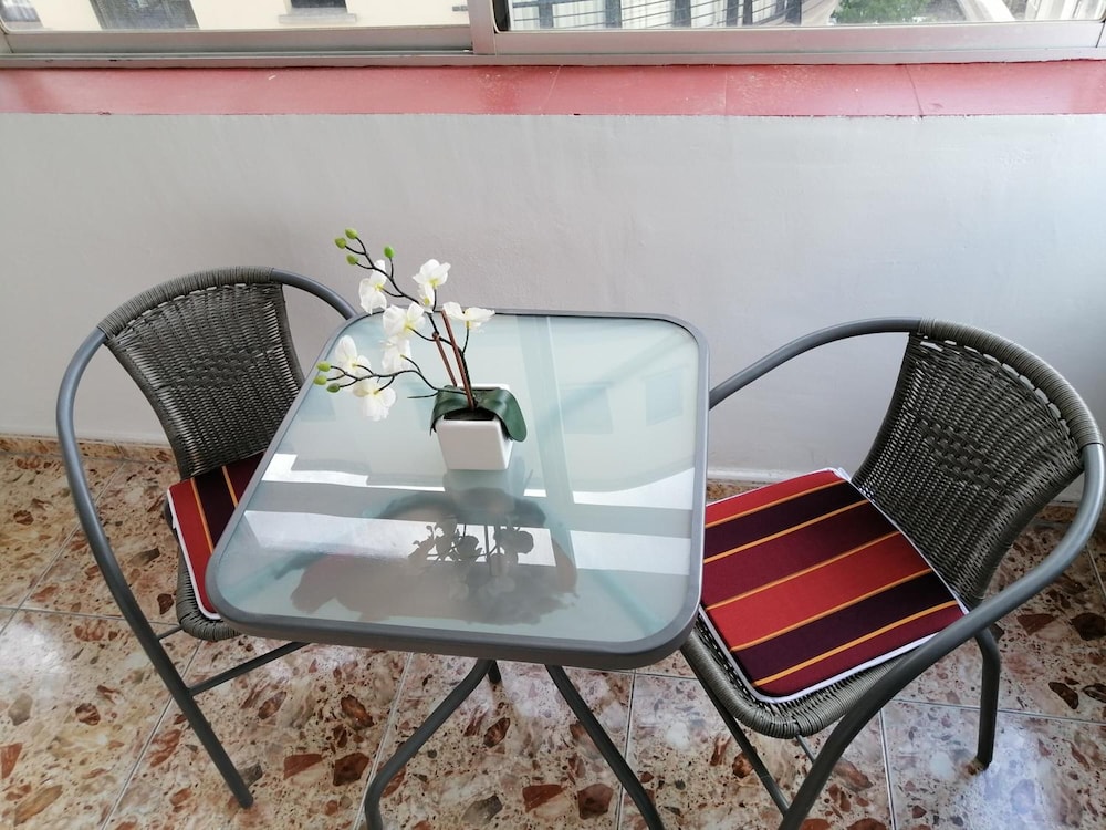 Hostal Alcaravaneras 20/43