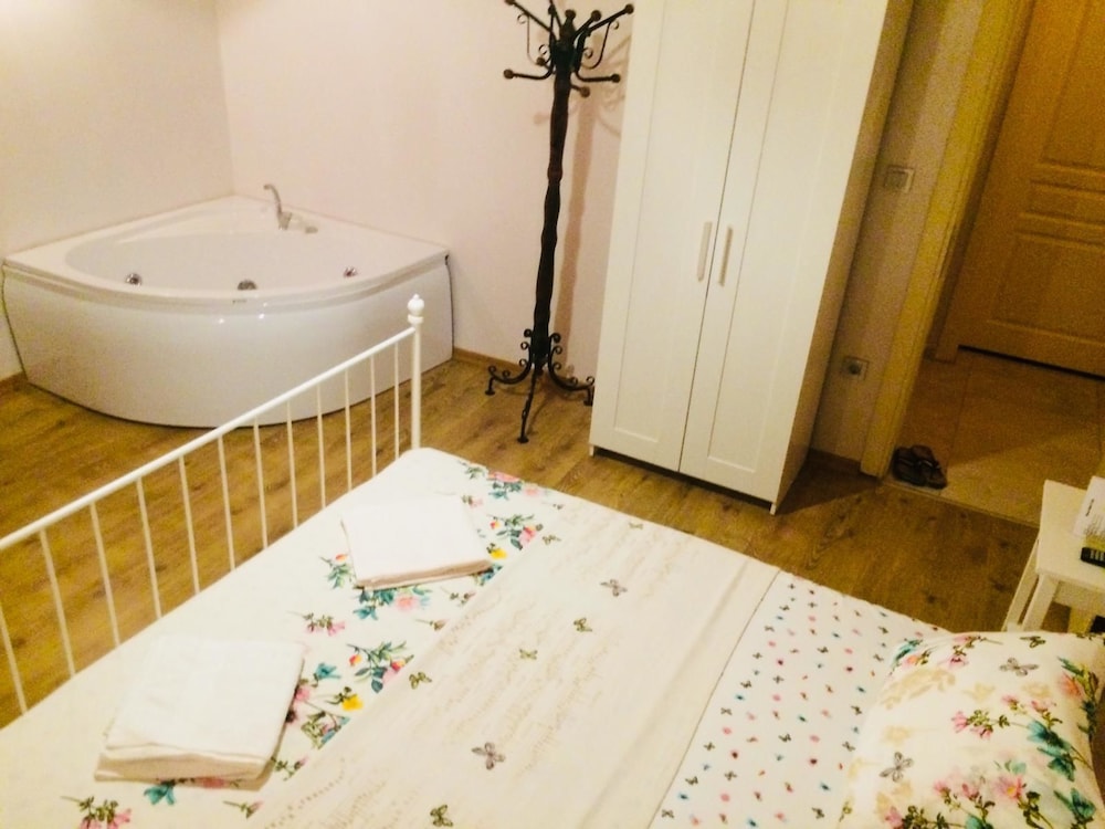 Elisa Butik Otel 40/40