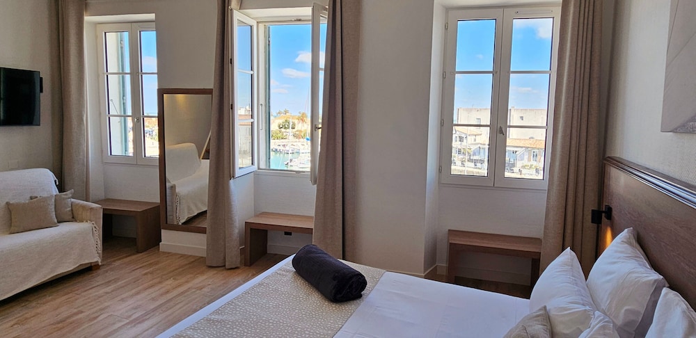 Hotel Du Port 21/50