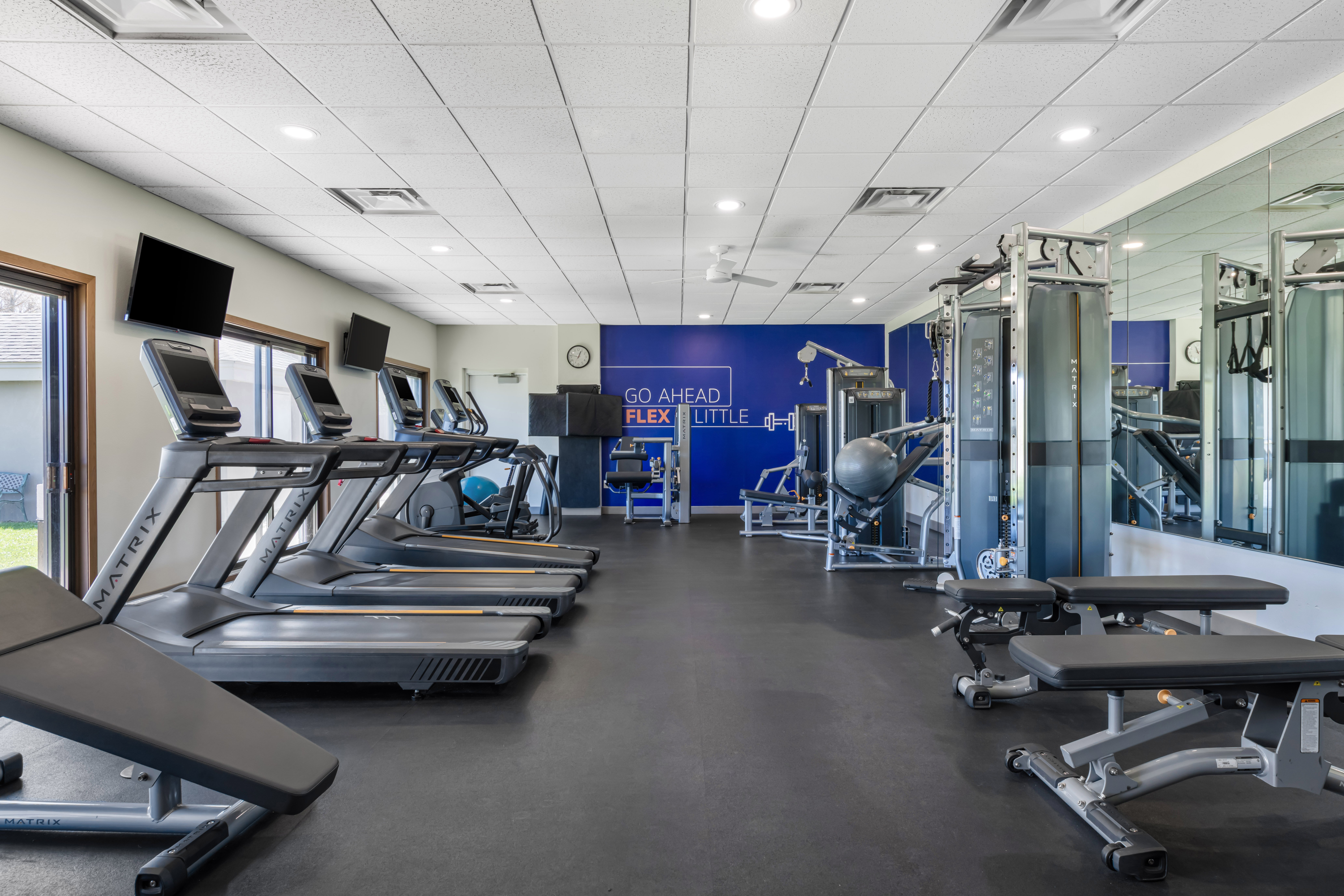 Holiday Inn Express St. Croix Valley 44/76