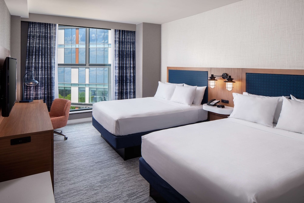 STANDARD, 2 QUEEN BEDS, ACCESSIBLE