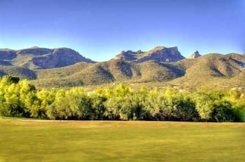 Casitas at Sabino Springs 28/36