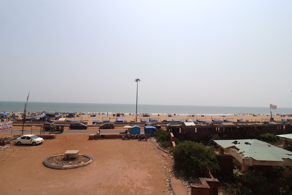 Larica Holiday Inn Puri 15/16
