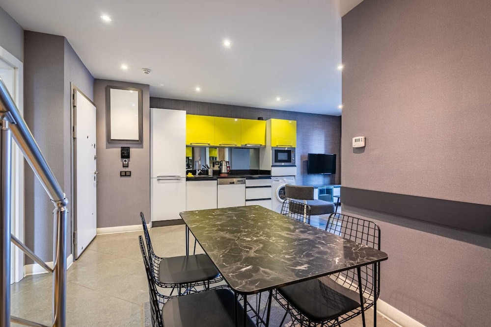 Bmk Suites And Apartments 31/50