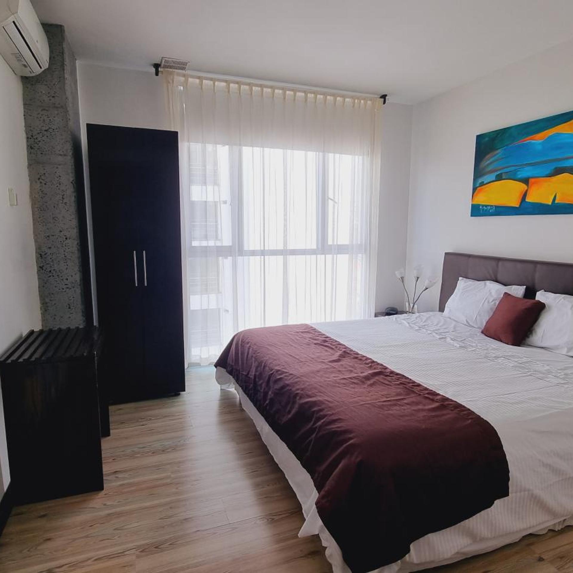 Hotel Habitat Suite 7/50