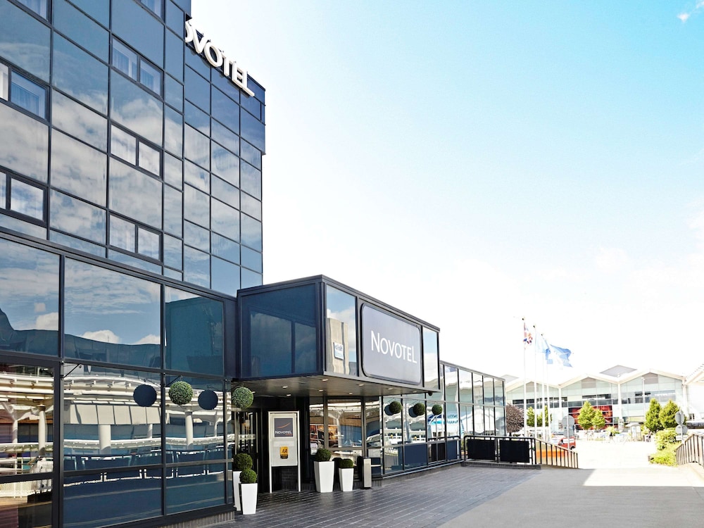 NOVOTEL BIRMINGHAM AIRPORT 62/66