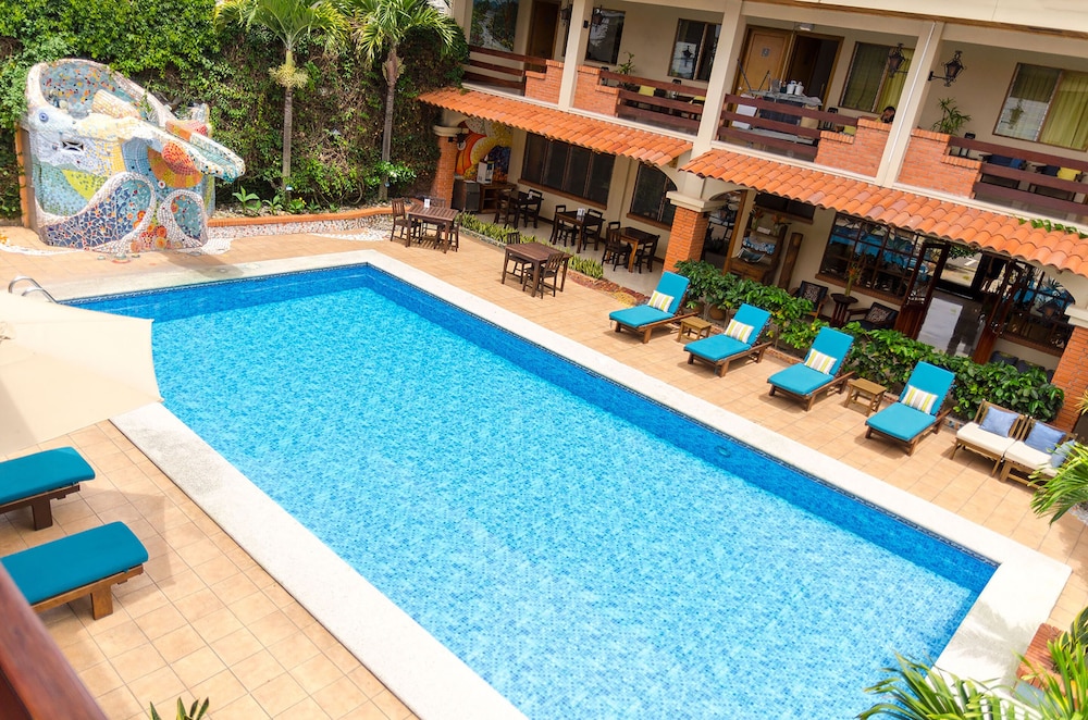Hotel Suites And Apartments La Sabana 37/39