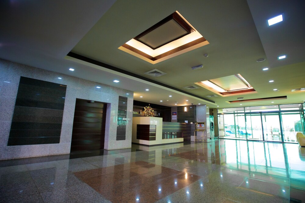 Hotel Delta 4 7/44