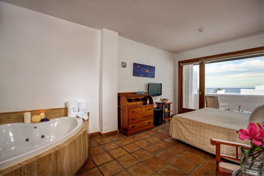 Hotel el Tio Kiko 45/50