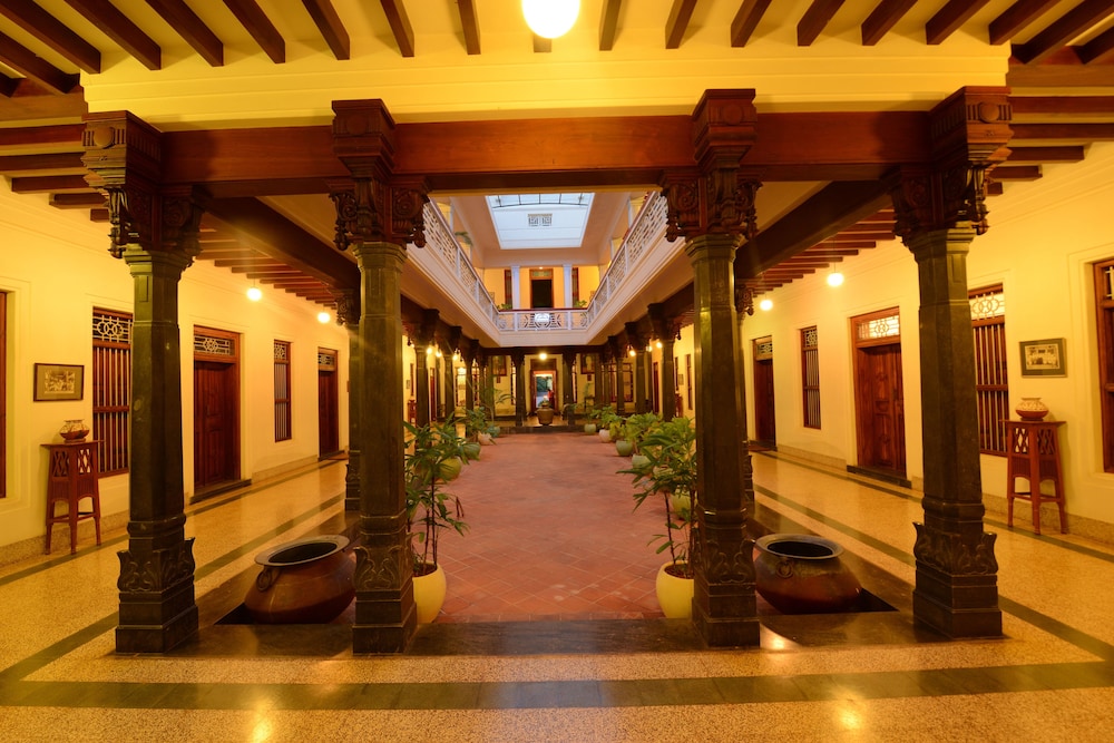 Visalam Hotel 8/33