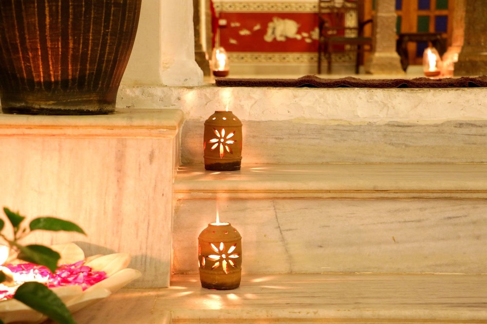 DEV NIWAS - HERITAGE HOTEL 8/22