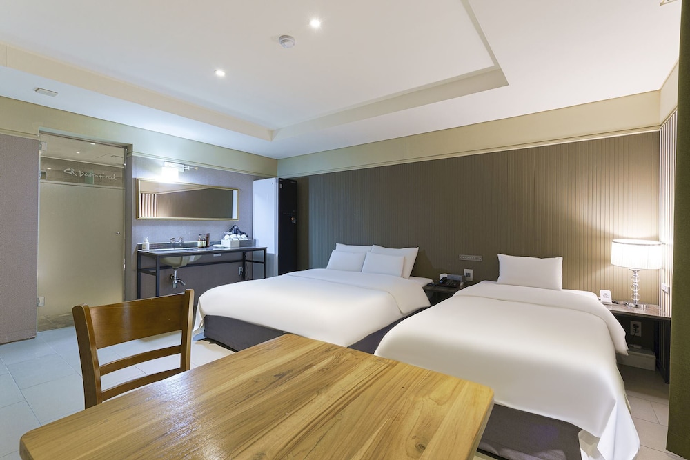 SR Design Hotel 16/60