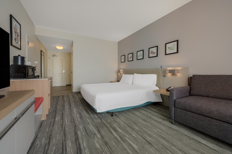 Hilton Garden Inn Rockford 17/64