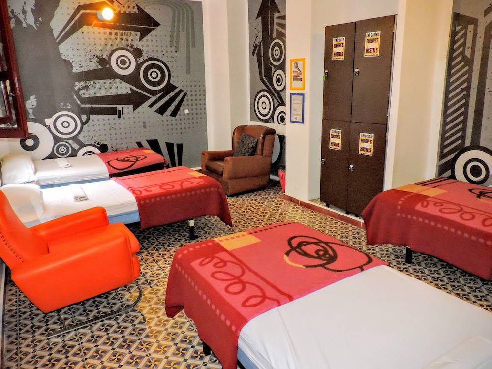 Home Youth Hostel 42/73