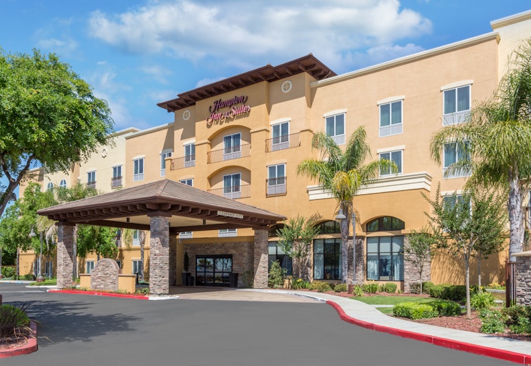 Hampton Inn Suites Lodi 8/65