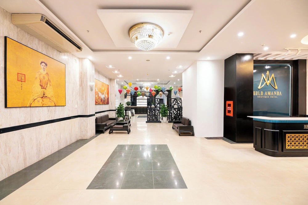 Amanda Hotel 13/53