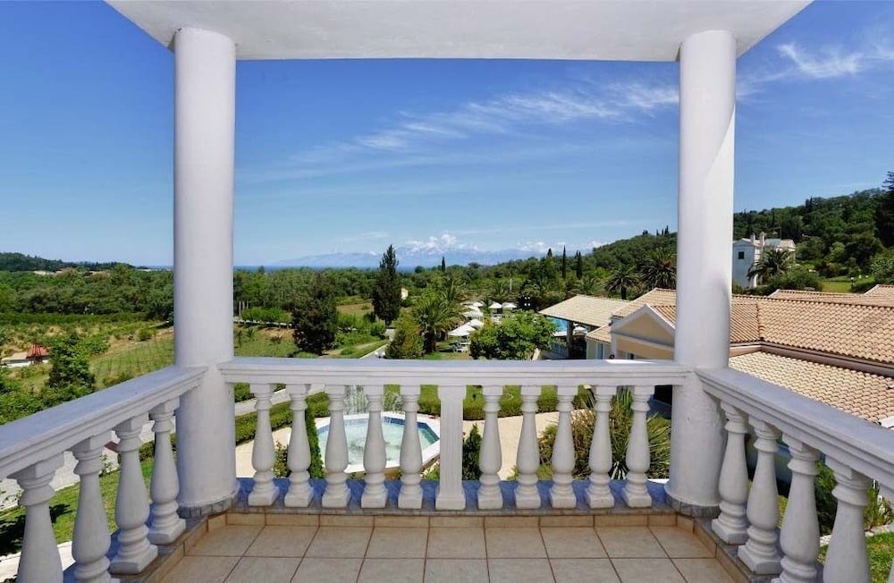 Rebeccas Village Corfu 49/50