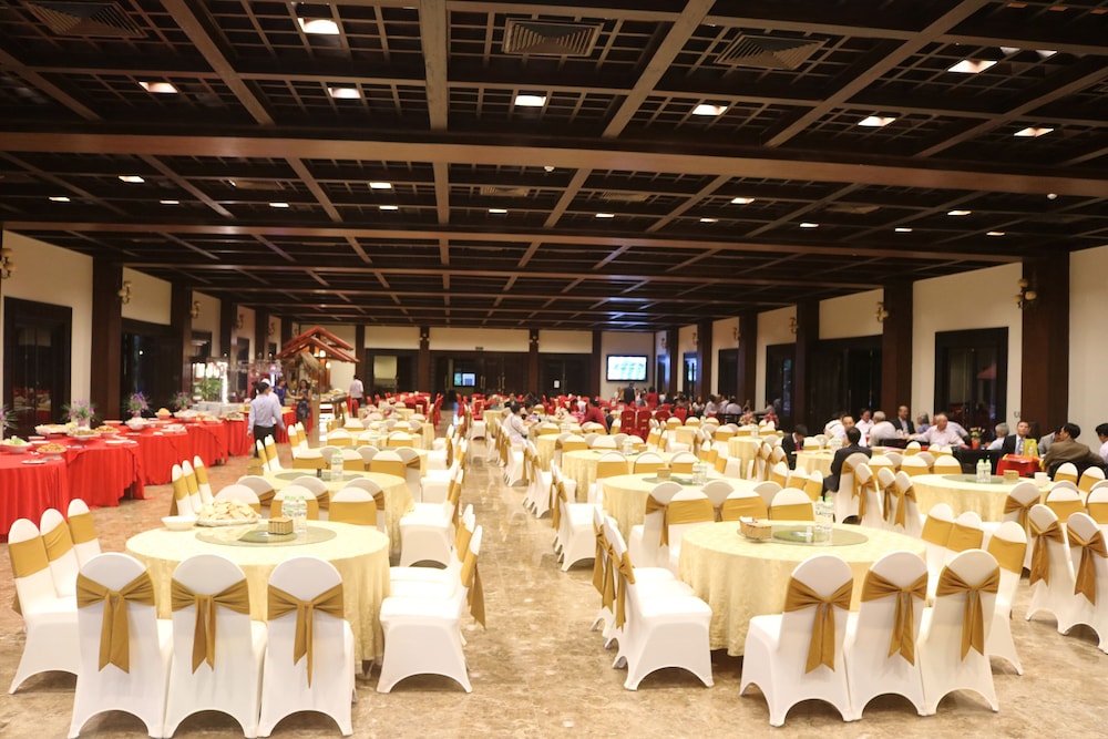 Bai Dinh Hotel 56/63