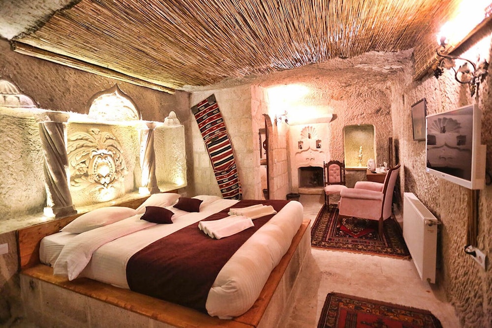 Nar Cave House & Swimming Pool 42/84