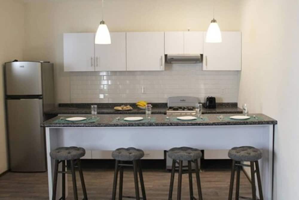 Om 686 Urban Lofts 42/50