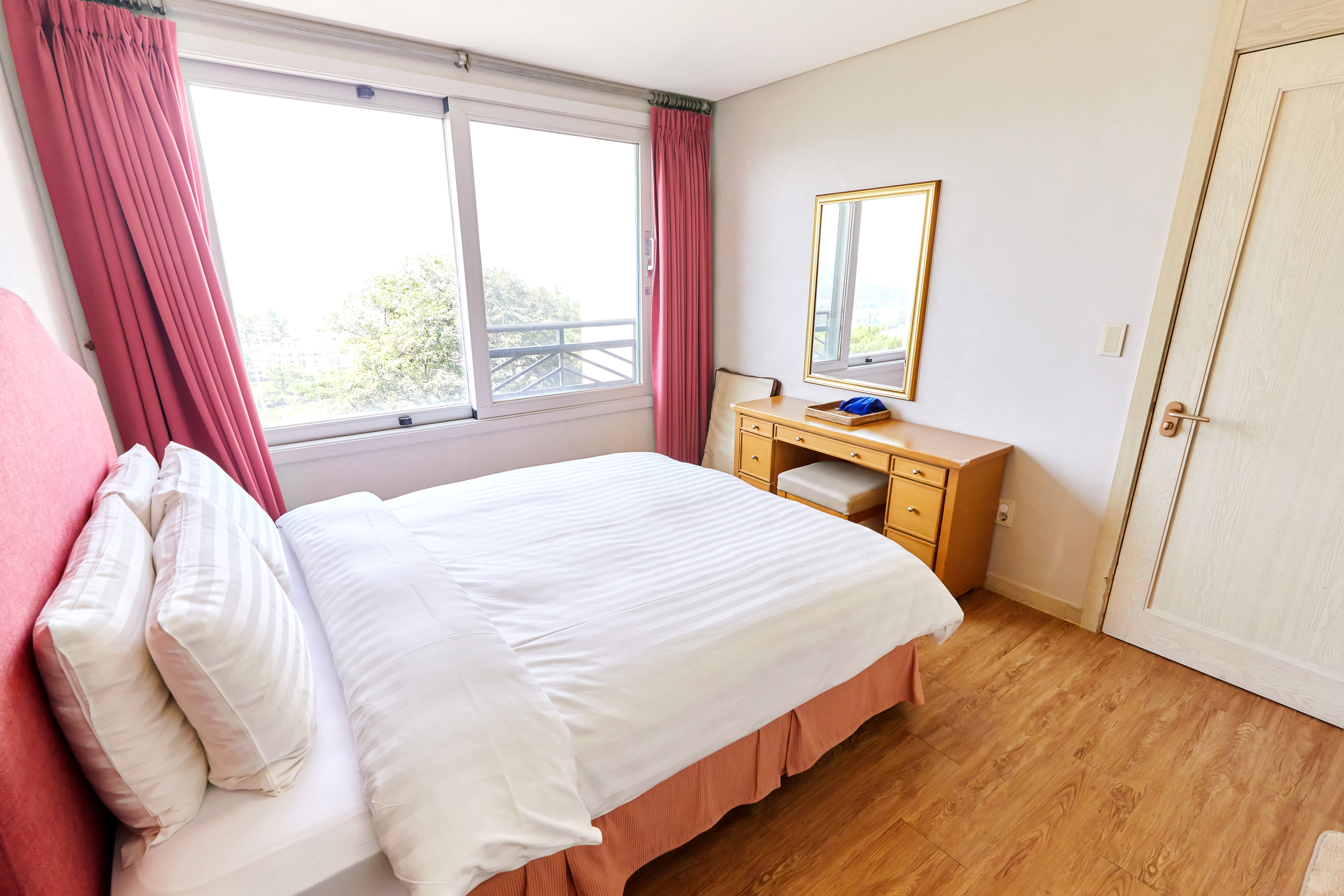 Suite, Kitchenette