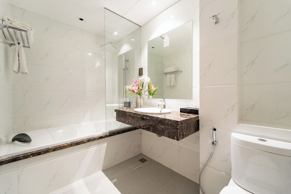 Nicecy Hotel Suites Spa 65/65