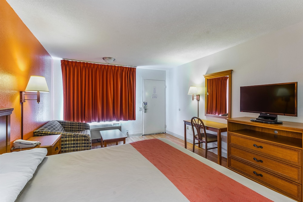 Baymont by Wyndham Rock Hill 15/52