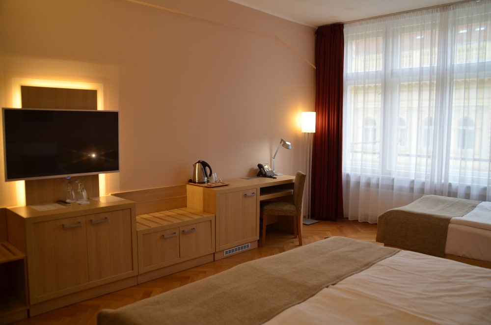 Amarilis Jerome Hotel 40/57