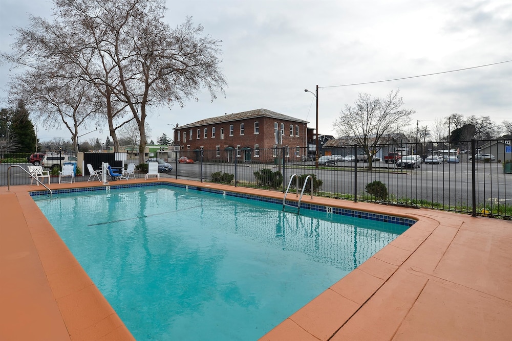 Americas Best Value Inn Chico 25/30