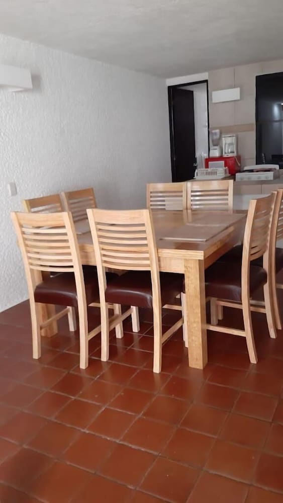Canadian Resorts Acapulco 22/34