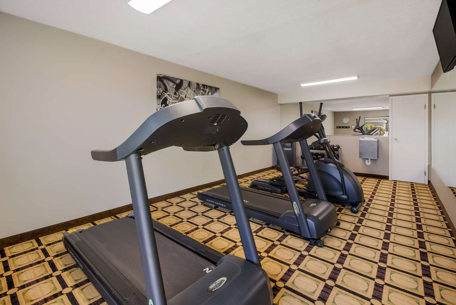 Best Western University Inn 4/18