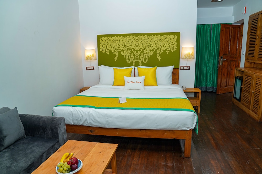 Tall Trees Resort 9/50