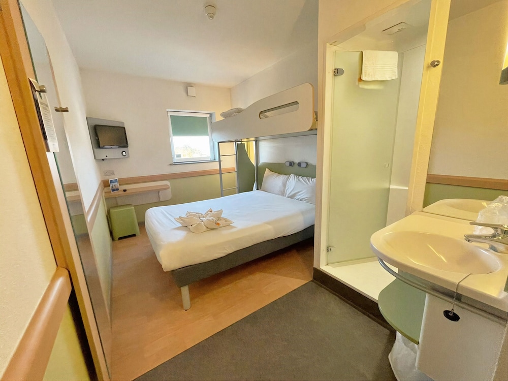 Ibis Budget Sheffield Arena 22/55