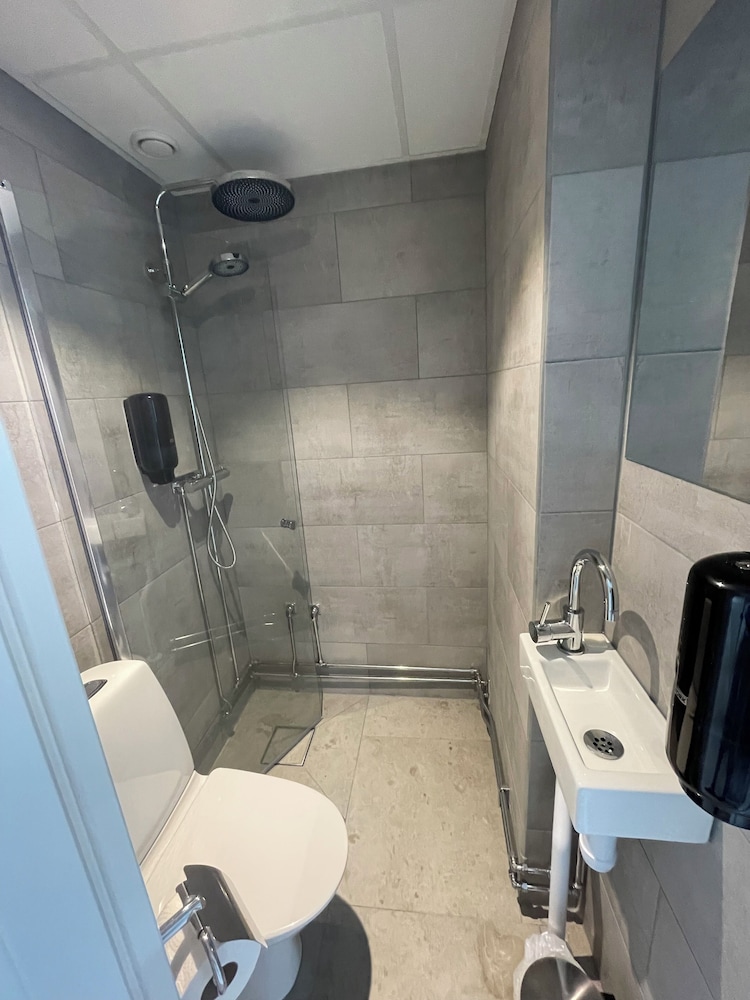 Dream - Luxury Hostel 40/42