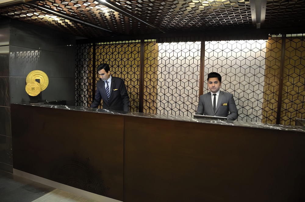 HOTEL dGATES 14/57