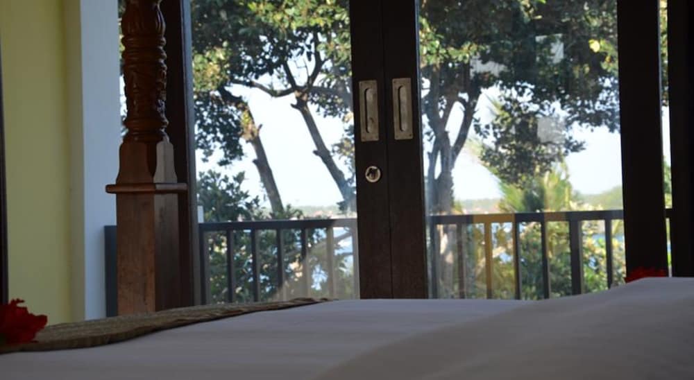 Tamarind Beach Bungalows 4/63