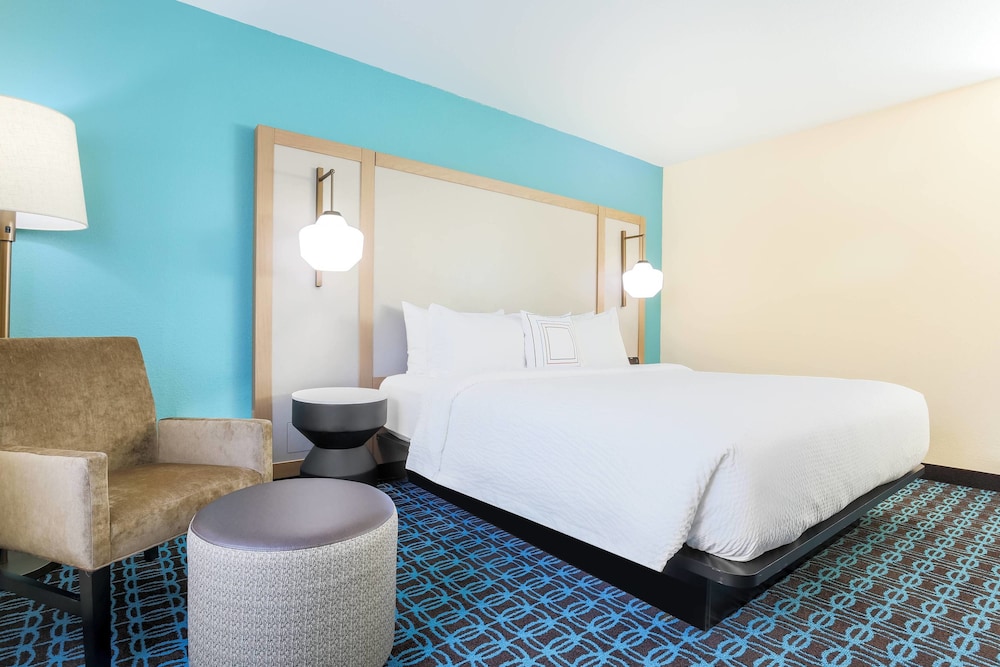 Fairfield Inn & Suites Houston Humble 14/38
