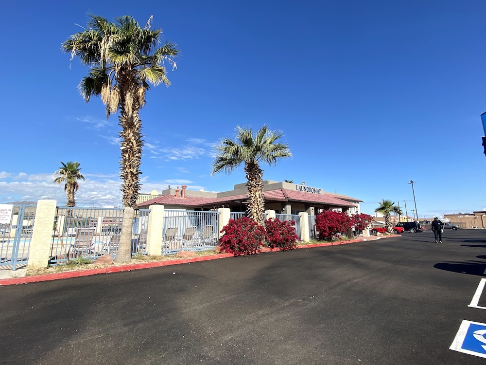 Motel6 Bullhead City, AZ 21/27