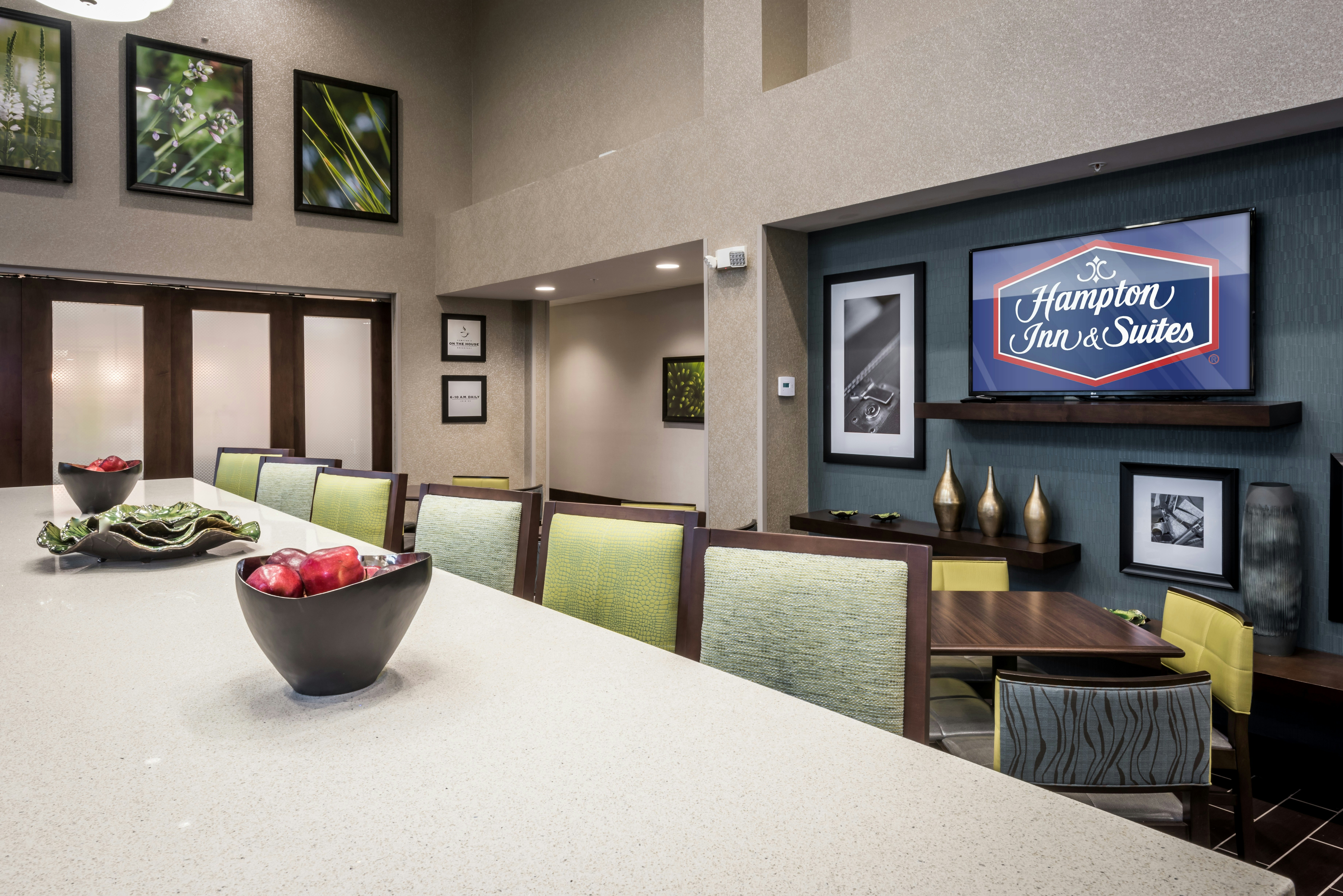 Hampton Inn and Suites Hammond 25/33