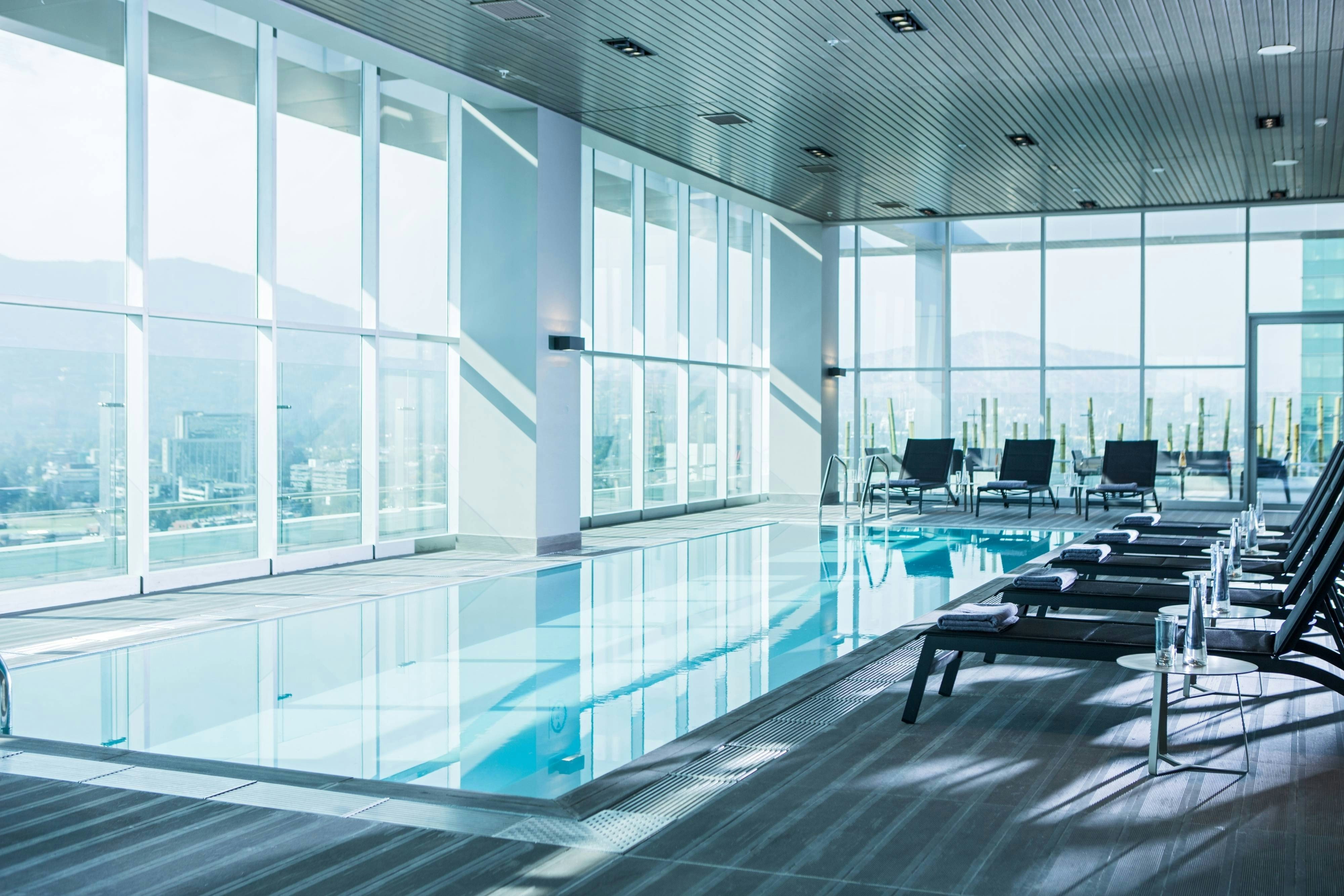 Courtyard Santiago Las Condes 26/55