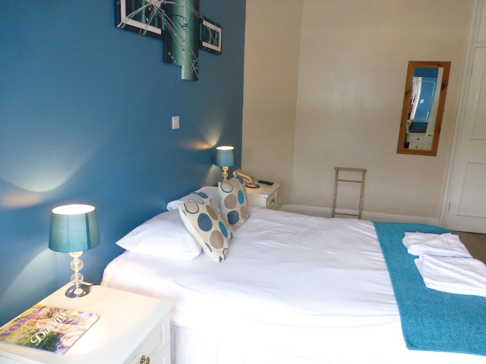 Maes Manor Hotel 18/50