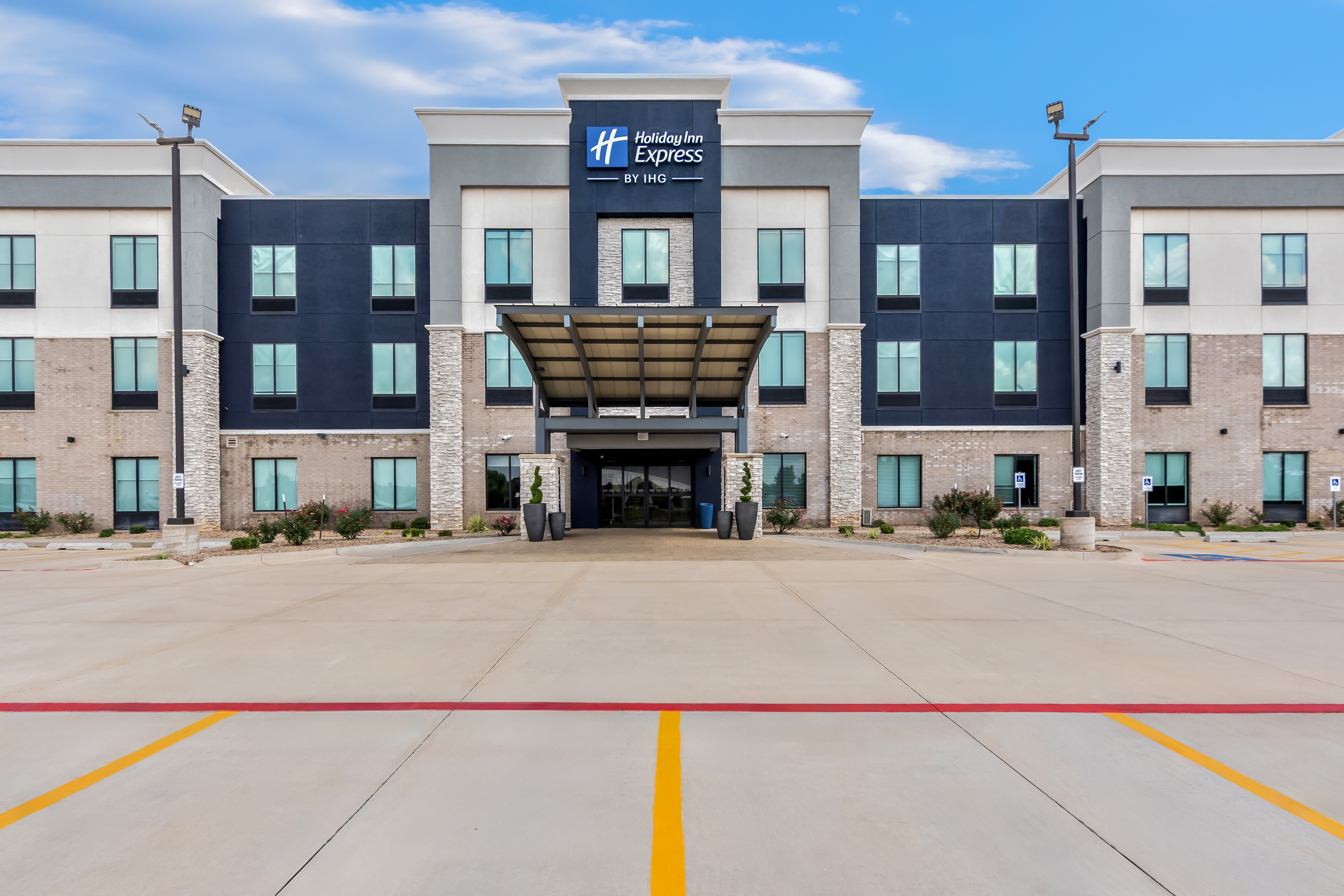 Best Western Plus Choctaw Inn & Suites 35/38