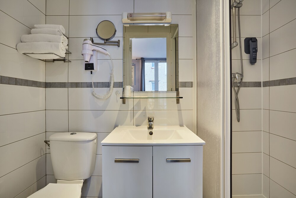 Huni Hotel 32/32