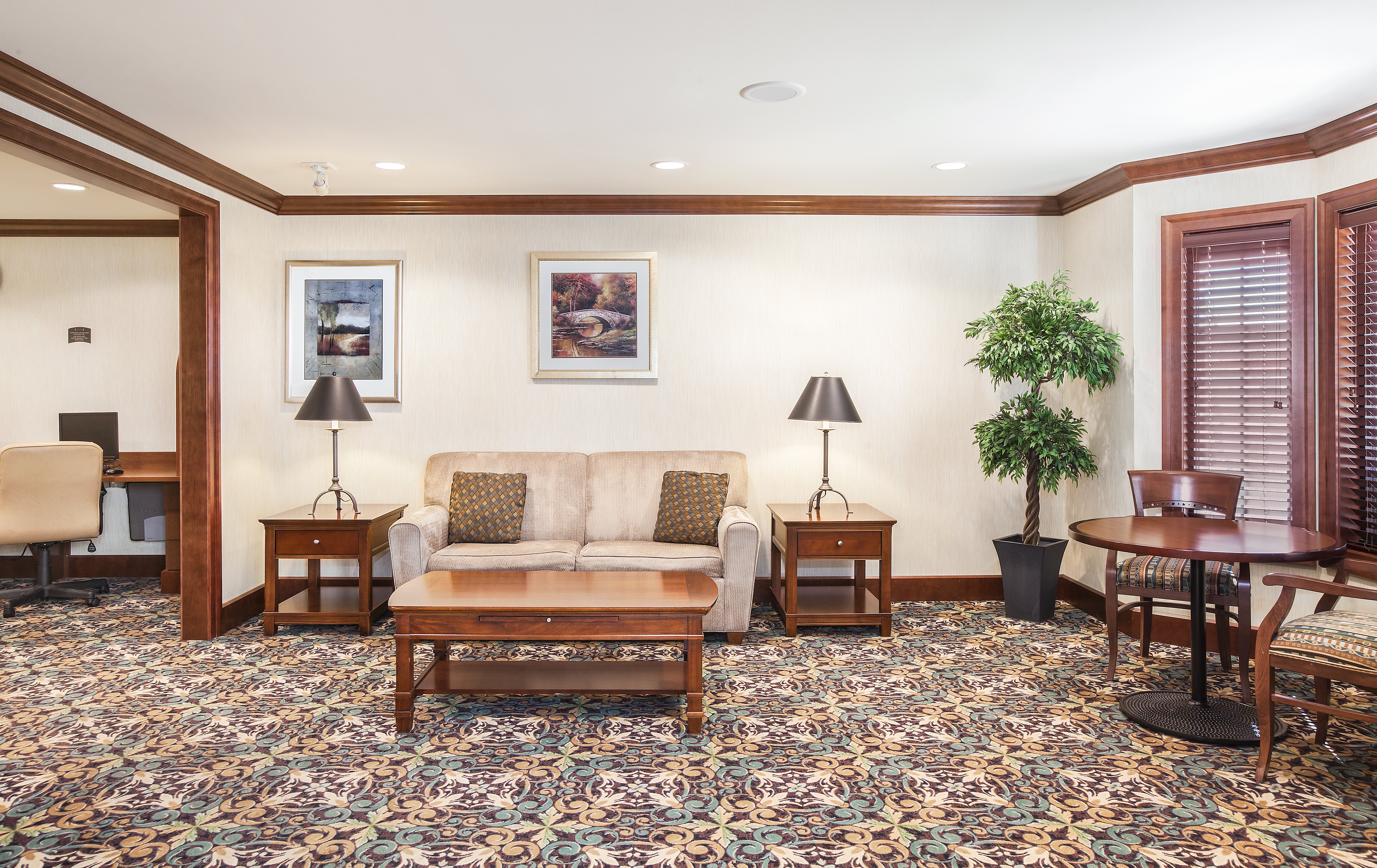 Staybridge Suites El Paso Airport Area 12/24