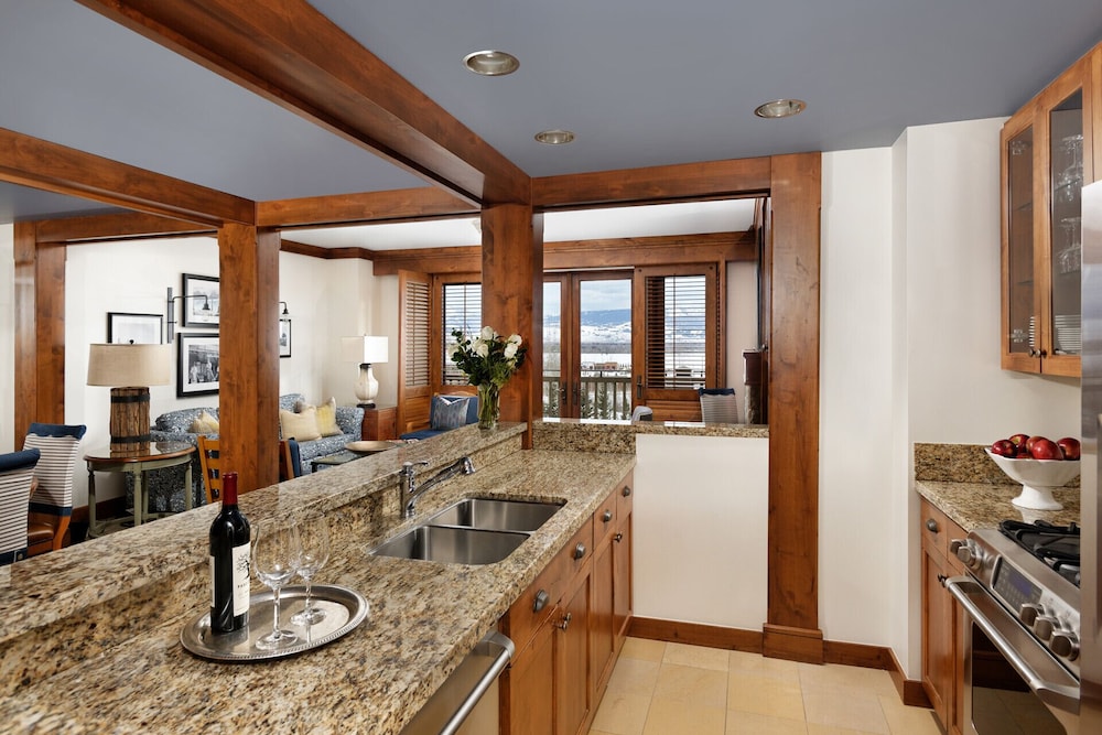 Four Seasons Resort and Residences Jackson Hole 49/80