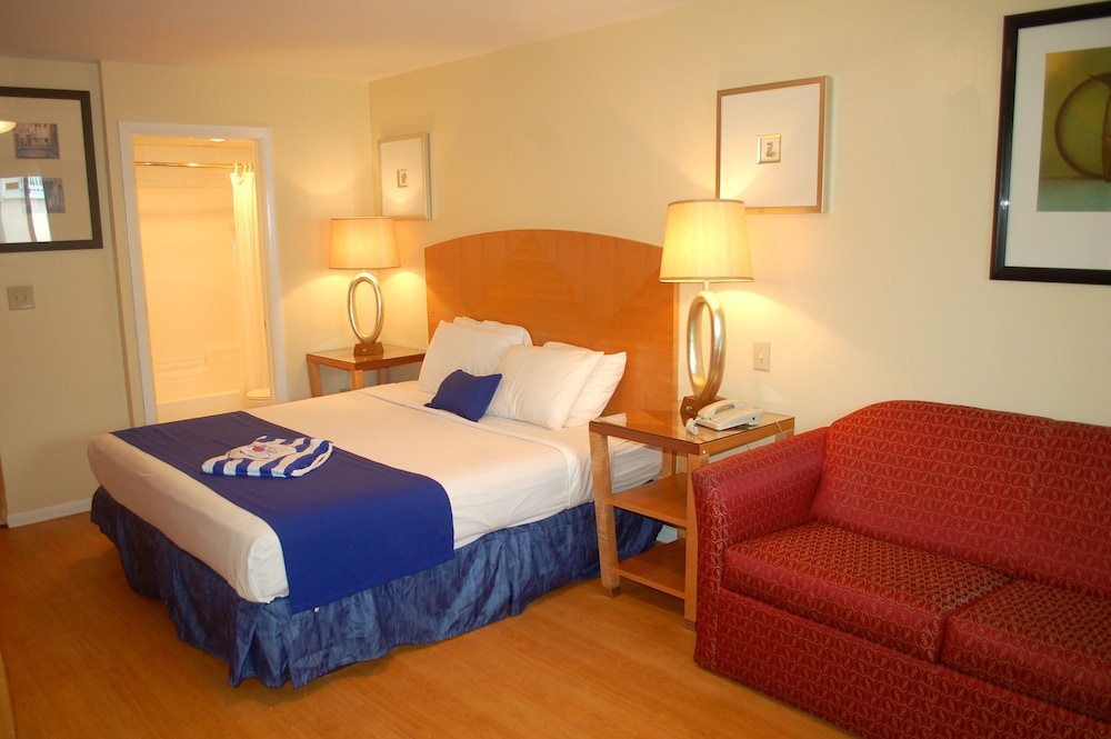 The White Sands Oceanfront Resort & Spa 22/70
